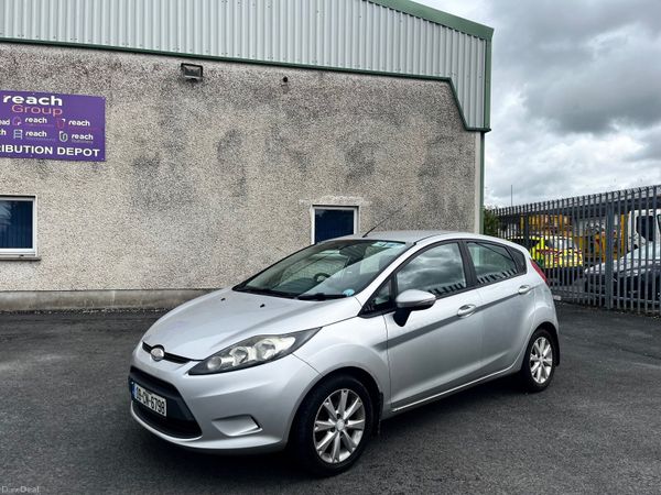 Ford Fiesta Hatchback, Petrol, 2009, Silver