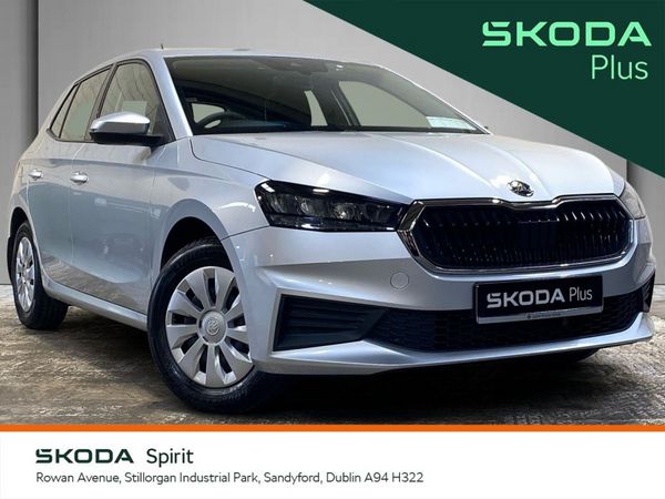 Skoda Fabia Hatchback, Petrol, 2023, Silver