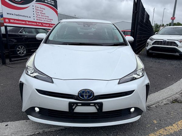 Toyota Prius Hatchback, Petrol Hybrid, 2022, White