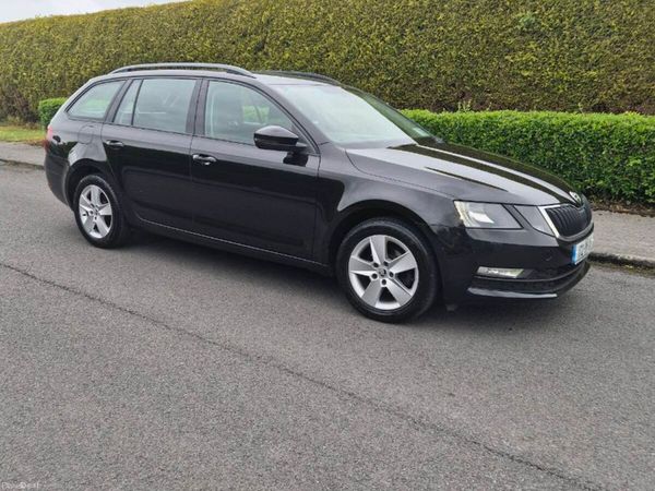 Skoda Octavia Estate, Diesel, 2017, Black