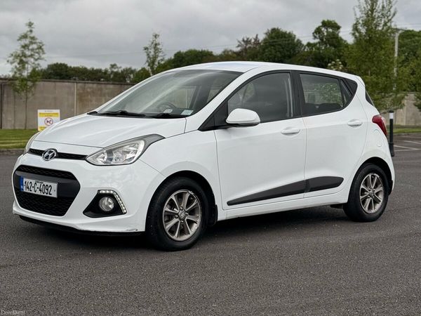 Hyundai i10 Hatchback, Petrol, 2014, White