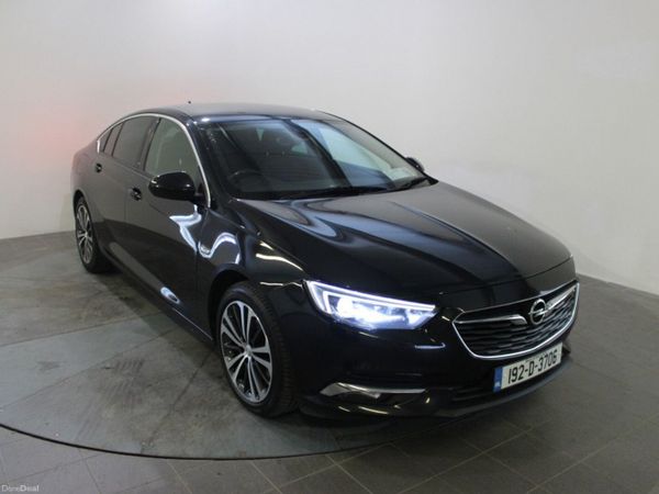 Opel Insignia Hatchback, Diesel, 2019, Black