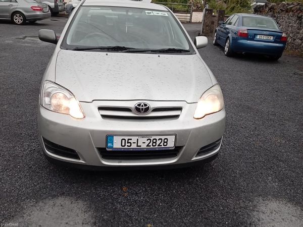 Toyota Corolla Hatchback, Petrol, 2005, Silver