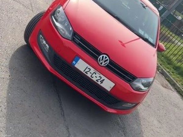 Volkswagen Polo Hatchback, Petrol, 2012, Red