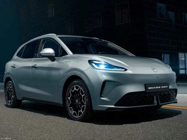 MG MG4 Hatchback, Electric, 2026, Green