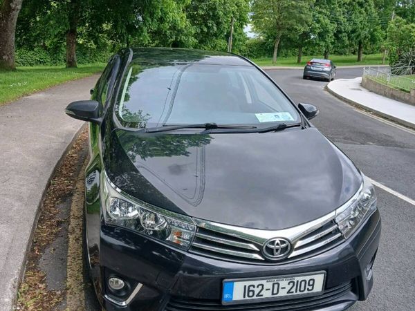 Toyota Corolla Saloon, Diesel, 2016, Black