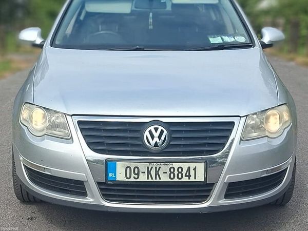 Volkswagen Passat Saloon, Diesel, 2009, Silver