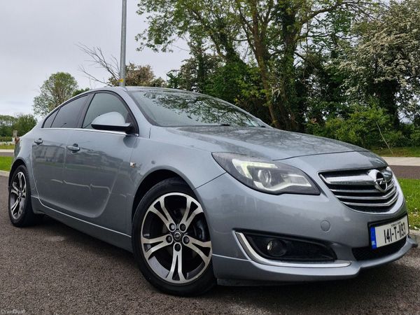 Opel Insignia Hatchback, Diesel, 2014, Silver