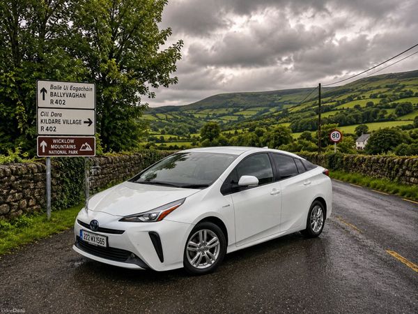 Toyota Prius Hatchback, Petrol Hybrid, 2022, Silver