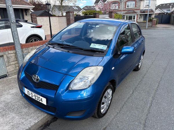 Toyota Yaris Hatchback, Petrol, 2010, Blue