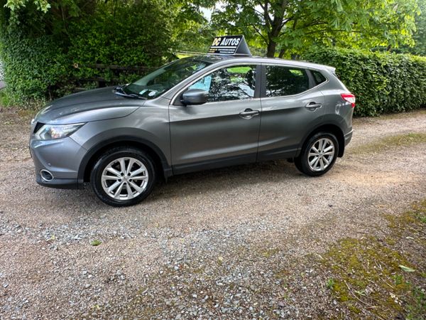 Nissan Qashqai Hatchback, Diesel, 2015, Grey