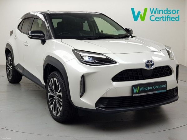 Toyota Yaris Cross Estate, Petrol Hybrid, 2021, White