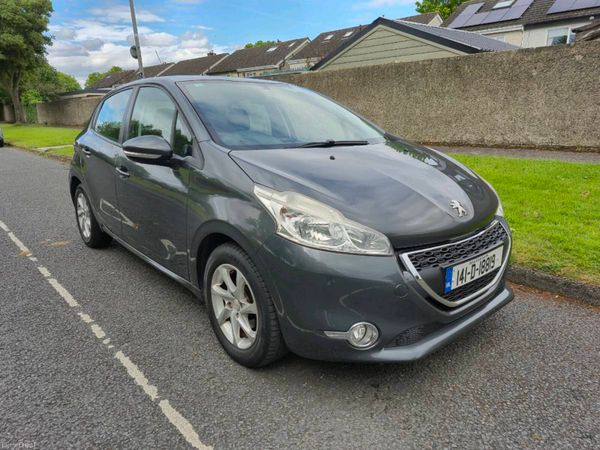 Peugeot 208 Hatchback, Petrol, 2014, Grey