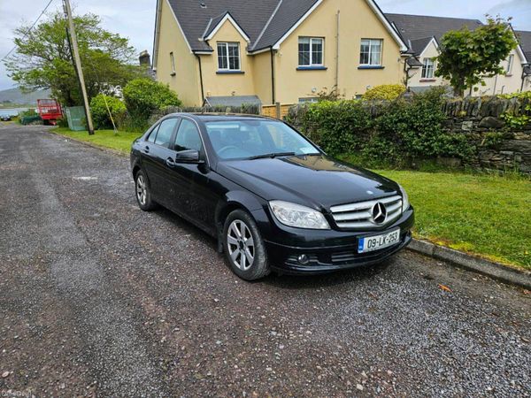 Mercedes-Benz C-Class Saloon, Diesel, 2009, Black