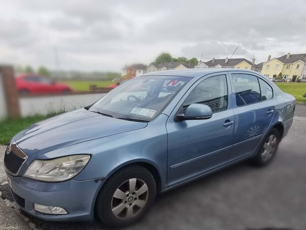 Skoda Octavia Hatchback, Diesel, 2009, Grey