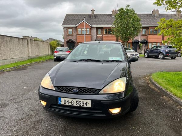 Ford Focus Saloon, Petrol, 2004, Black