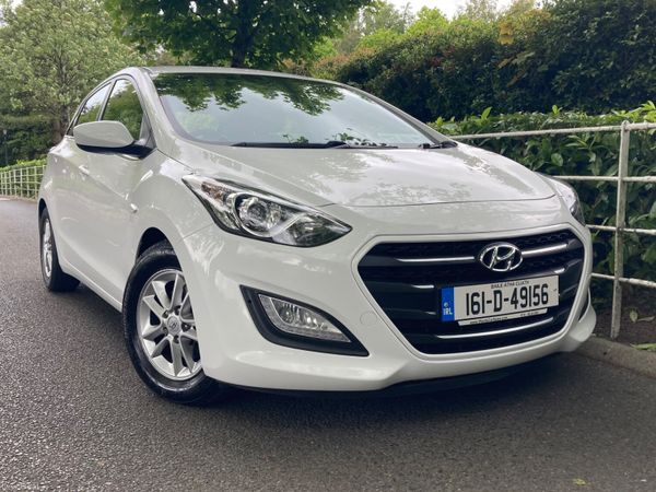 Hyundai i30 Hatchback, Diesel, 2016, White