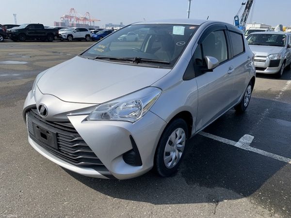 Toyota Vitz Hatchback, Petrol, 2018, Silver