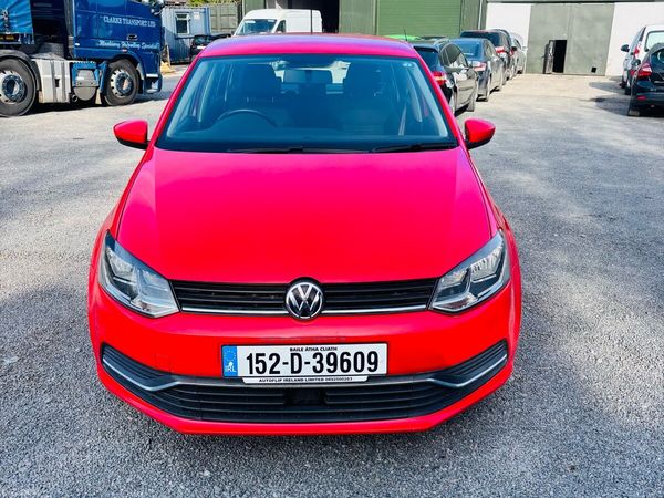 Volkswagen Polo Hatchback, Petrol, 2015, Red