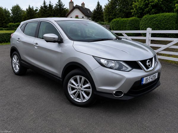 Nissan Qashqai Hatchback, Diesel, 2015, Silver