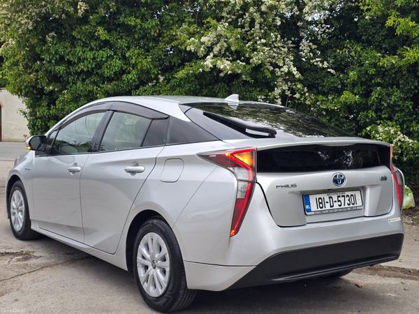 Toyota Prius Hatchback, Petrol Hybrid, 2018, Silver