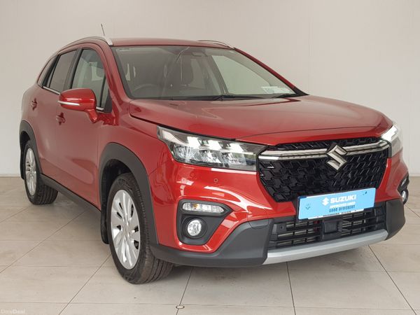 Suzuki SX4 Hatchback, Petrol, 2023, Red