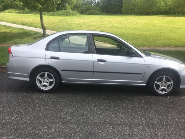 Honda Civic Saloon, Petrol, 2005, Silver