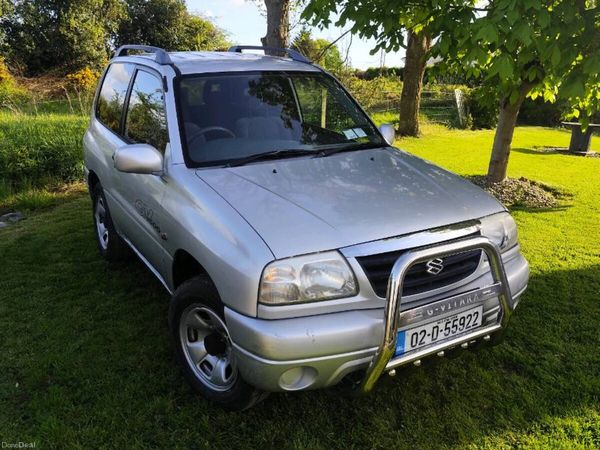 Suzuki Grand Vitara SUV, Petrol, 2002, Silver