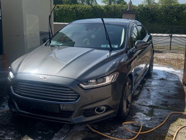 Ford Mondeo Hatchback, Diesel, 2018, Grey