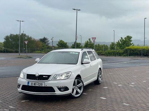 Skoda Octavia Estate, Diesel, 2010, White