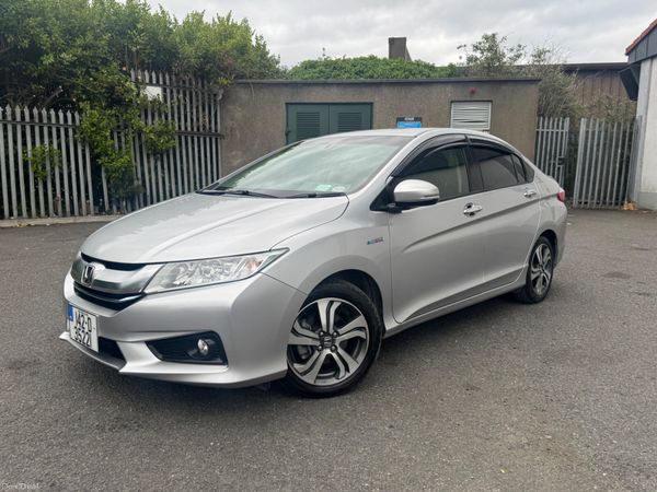 Honda Grace Saloon, Petrol Hybrid, 2014, Silver