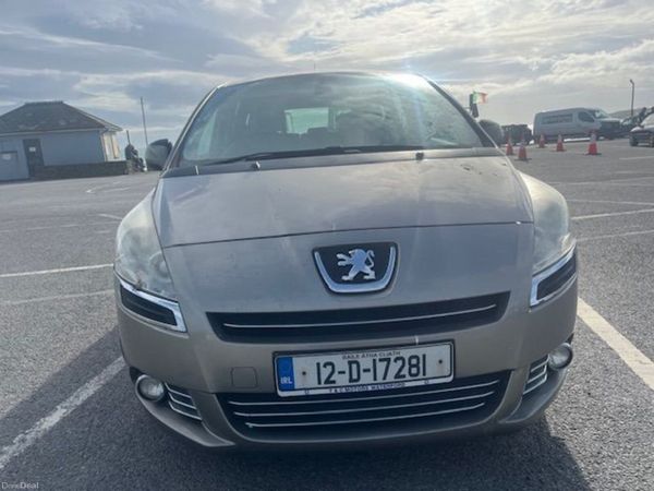 Peugeot 5008 MPV, Diesel, 2012, Grey