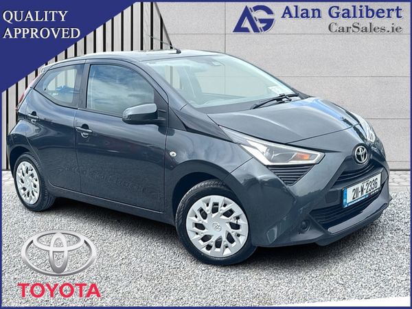Toyota Aygo Hatchback, Petrol, 2021, Grey