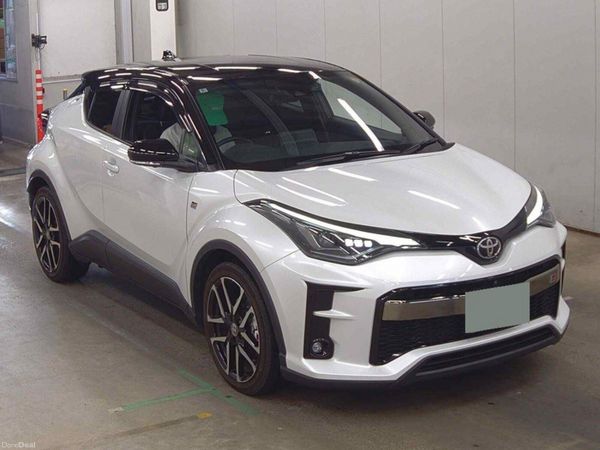 Toyota C-HR SUV, Petrol Hybrid, 2023, White