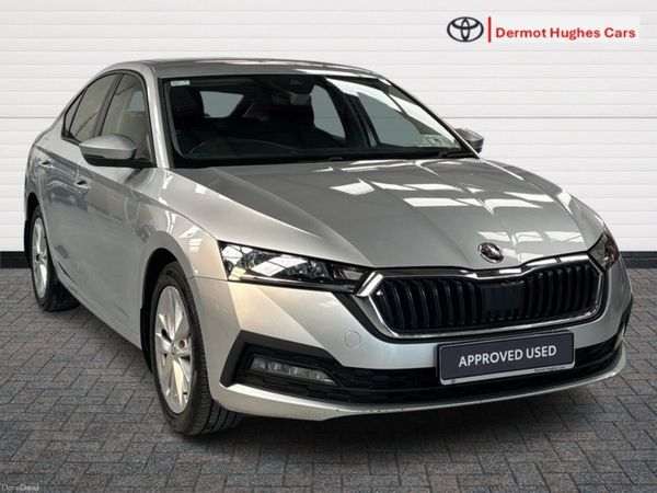 Skoda Octavia Hatchback, Diesel, 2021, Grey