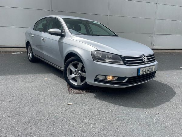 Volkswagen Passat Saloon, Diesel, 2012, Silver