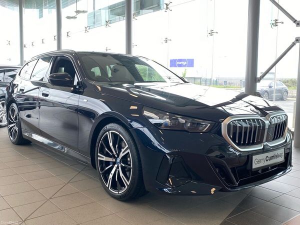 BMW 5-Series Estate, Petrol Plug-in Hybrid, 2025, Blue