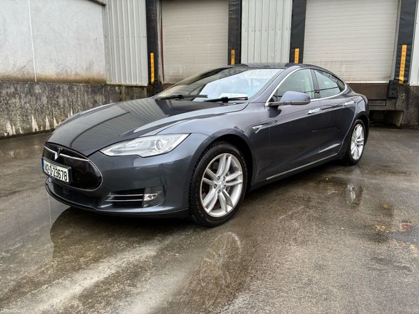 Tesla Model S Hatchback, Electric, 2014, Grey