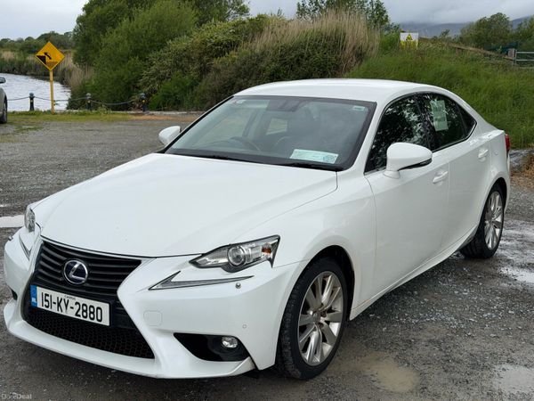 Lexus IS Saloon, Petrol Hybrid, 2015, White