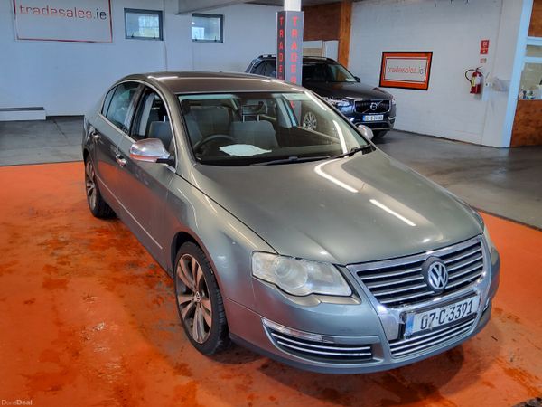 Volkswagen Passat Saloon, Petrol, 2007, Green