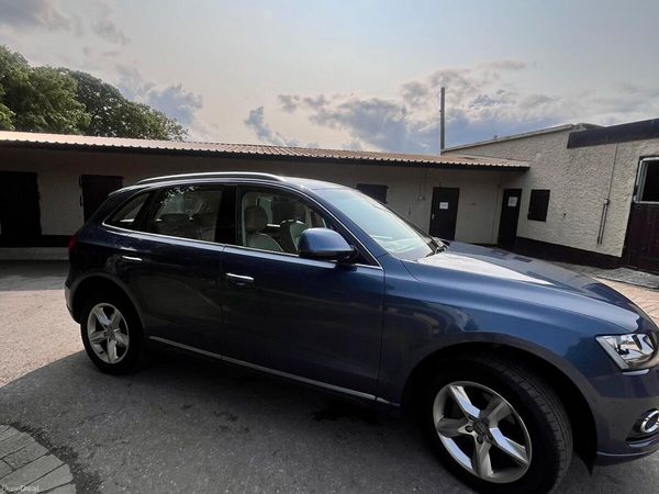 Audi Q5 SUV, Diesel, 2016, Blue
