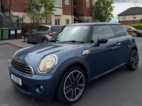 Mini First Hatchback, Petrol, 2010, Blue