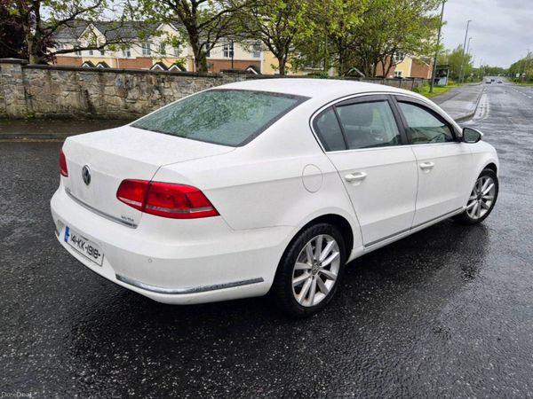 Volkswagen Passat Saloon, Diesel, 2014, White