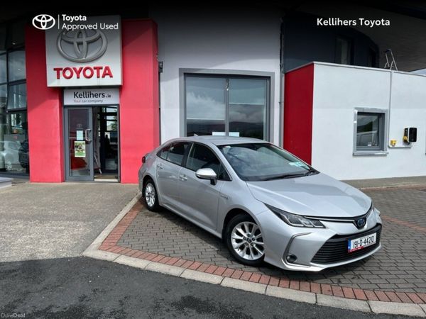 Toyota Corolla Saloon, Petrol Hybrid, 2019, Silver