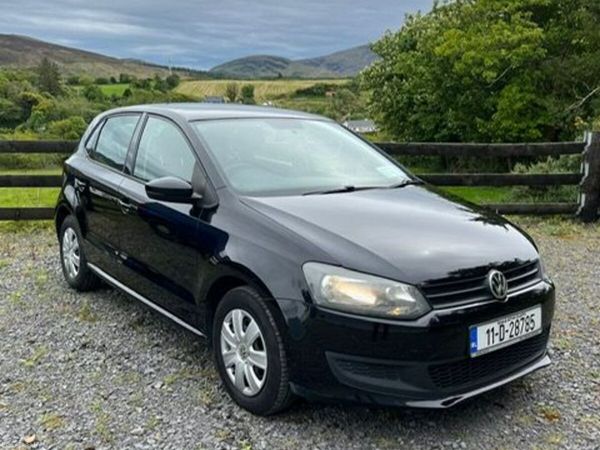 Volkswagen Polo Hatchback, Petrol, 2011, Black