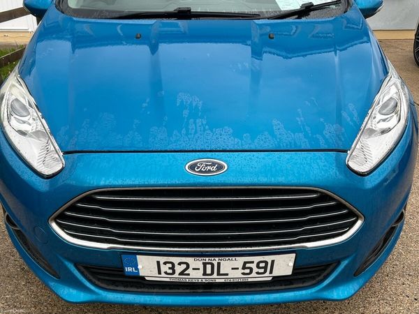 Ford Fiesta Hatchback, Petrol, 2013, Blue