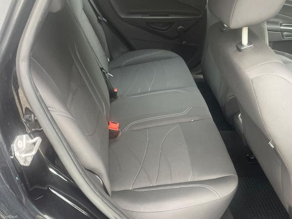 Ford Fiesta Hatchback, Petrol, 2013, Black