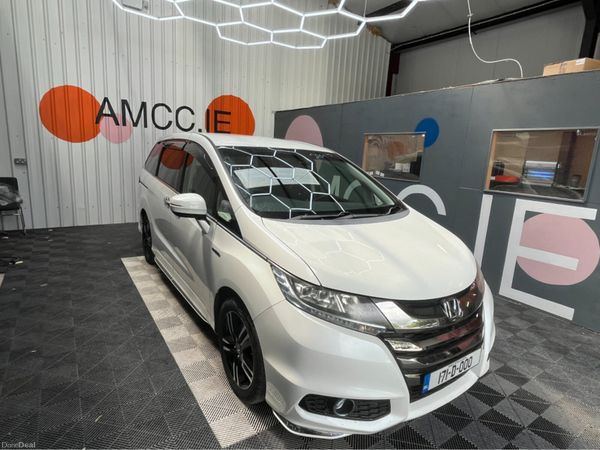 Honda Odyssey MPV, Petrol Hybrid, 2017, White