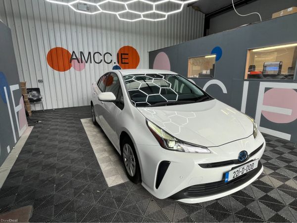 Toyota Prius Estate, Petrol, 2022, White
