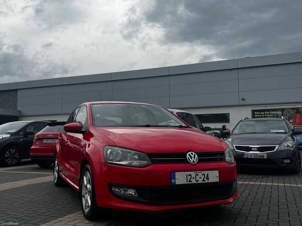 Volkswagen Polo Hatchback, Petrol, 2012, Red